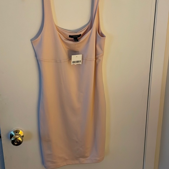 Sleeveless nwt Forever 21 dress - Picture 1 of 2